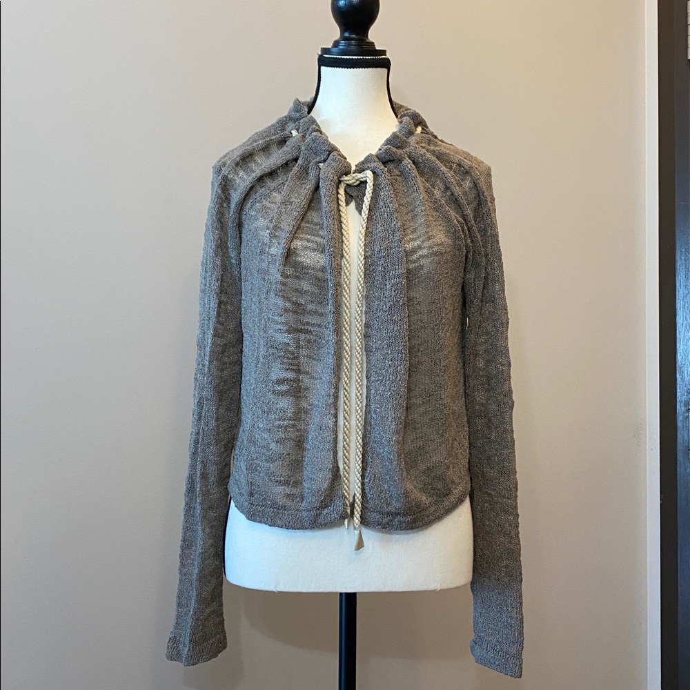 Sisley shrug taupe/grey linen colour EUC one size fits most - Picture 3 of 8